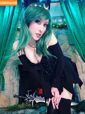 Eroticneko photo #1179