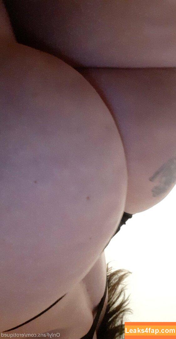 erotiqued /  leaked photo photo #0072