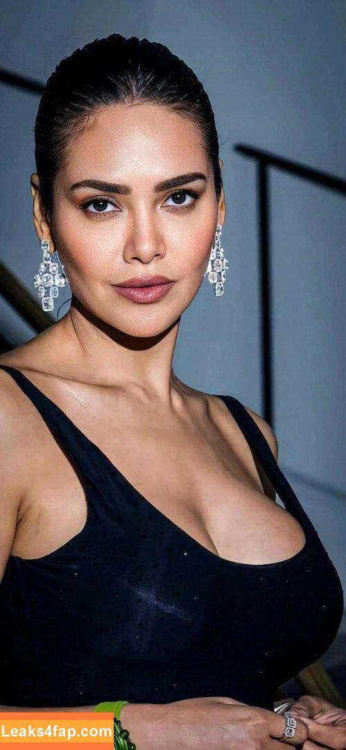 Esha Gupta / egupta leaked photo photo #0041