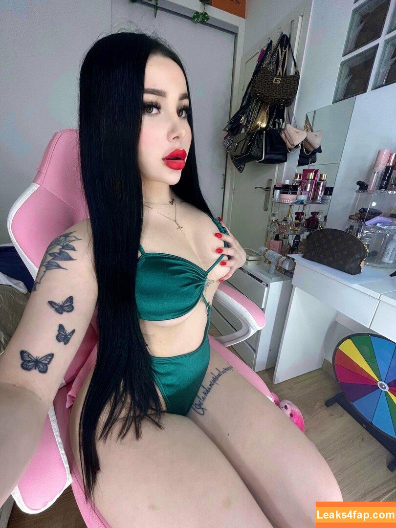 esteladior / dior_the_pug leaked photo photo #0131