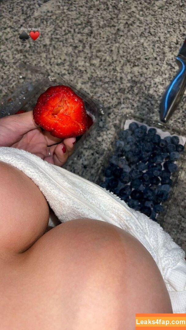 Ester Ana Batista /  leaked photo photo #0024