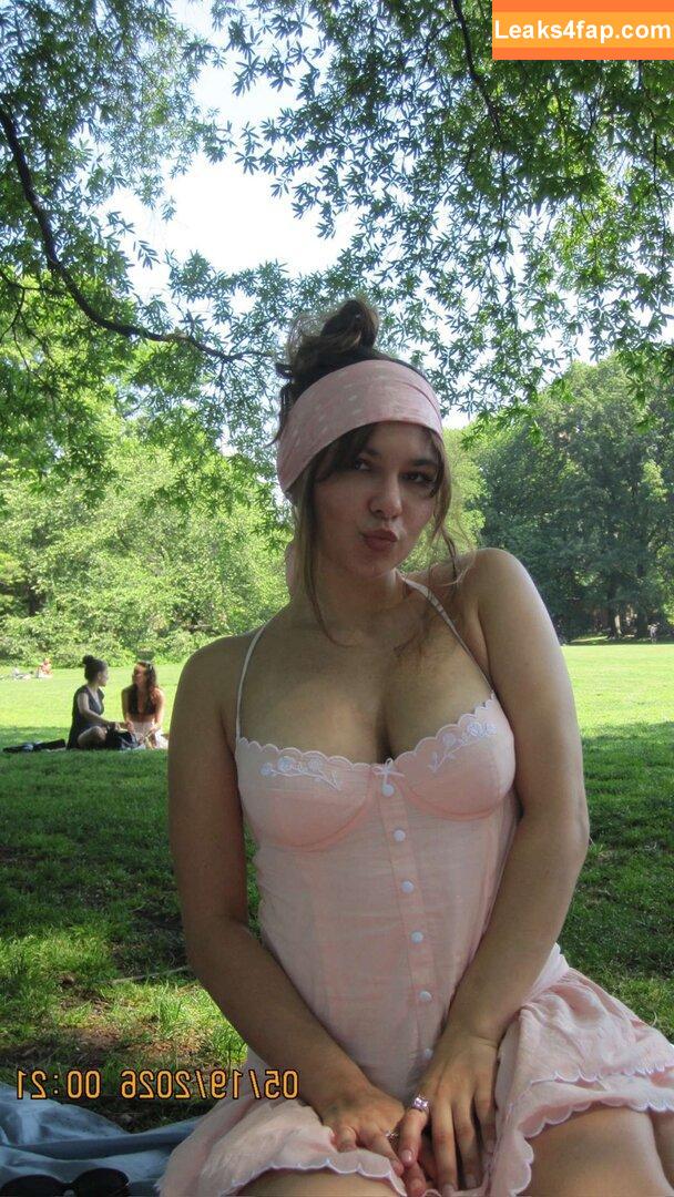 Ester Dobrik / esterrdobrik leaked photo photo #0231