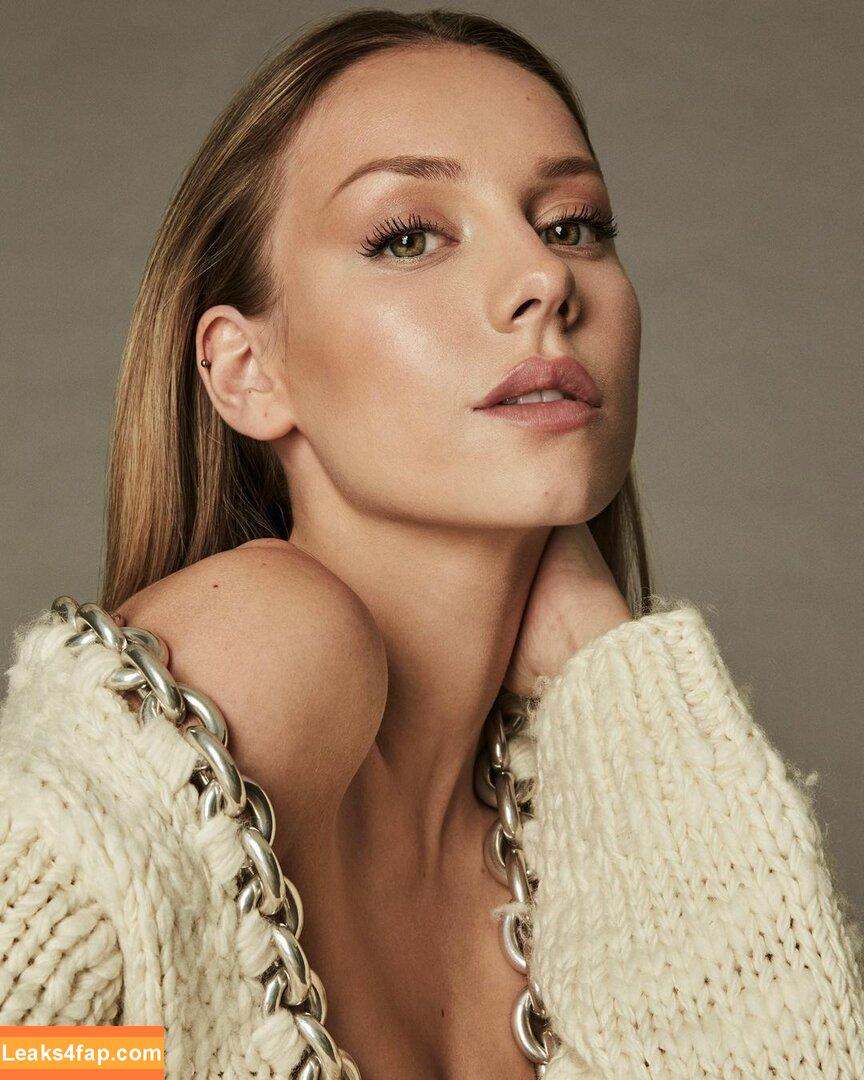 Ester Exposito / ester_exposito слитое фото фото #0023