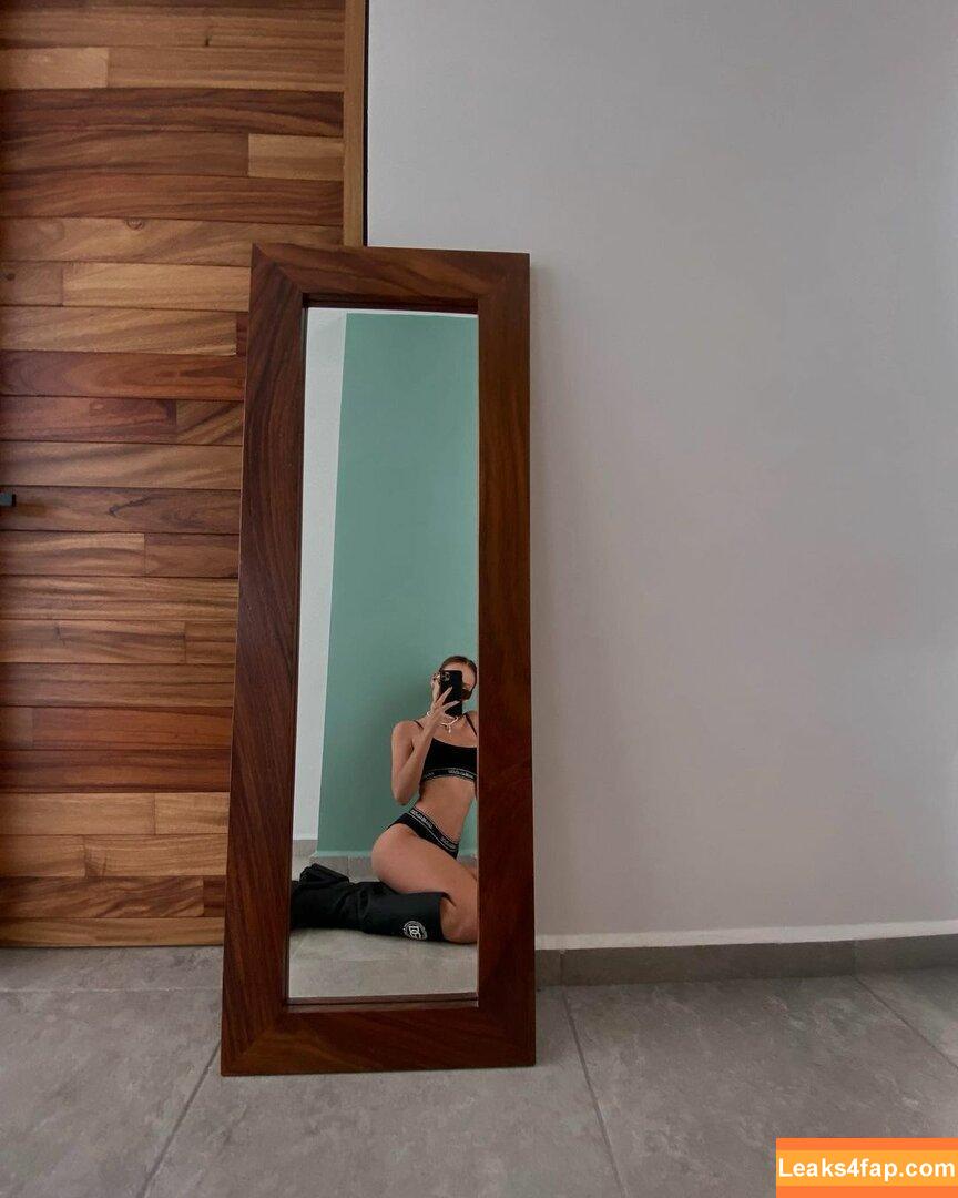 Ester Exposito / ester_exposito leaked photo photo #0065