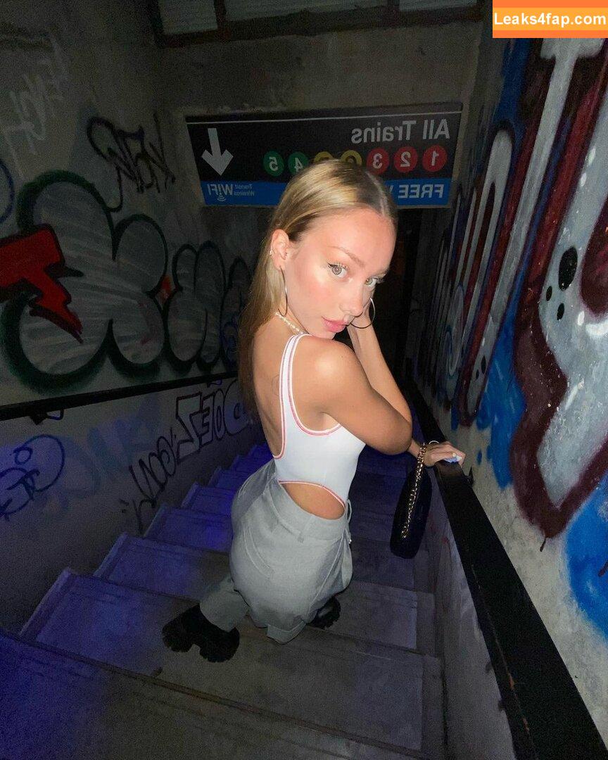 Ester Exposito / ester_exposito leaked photo photo #0067