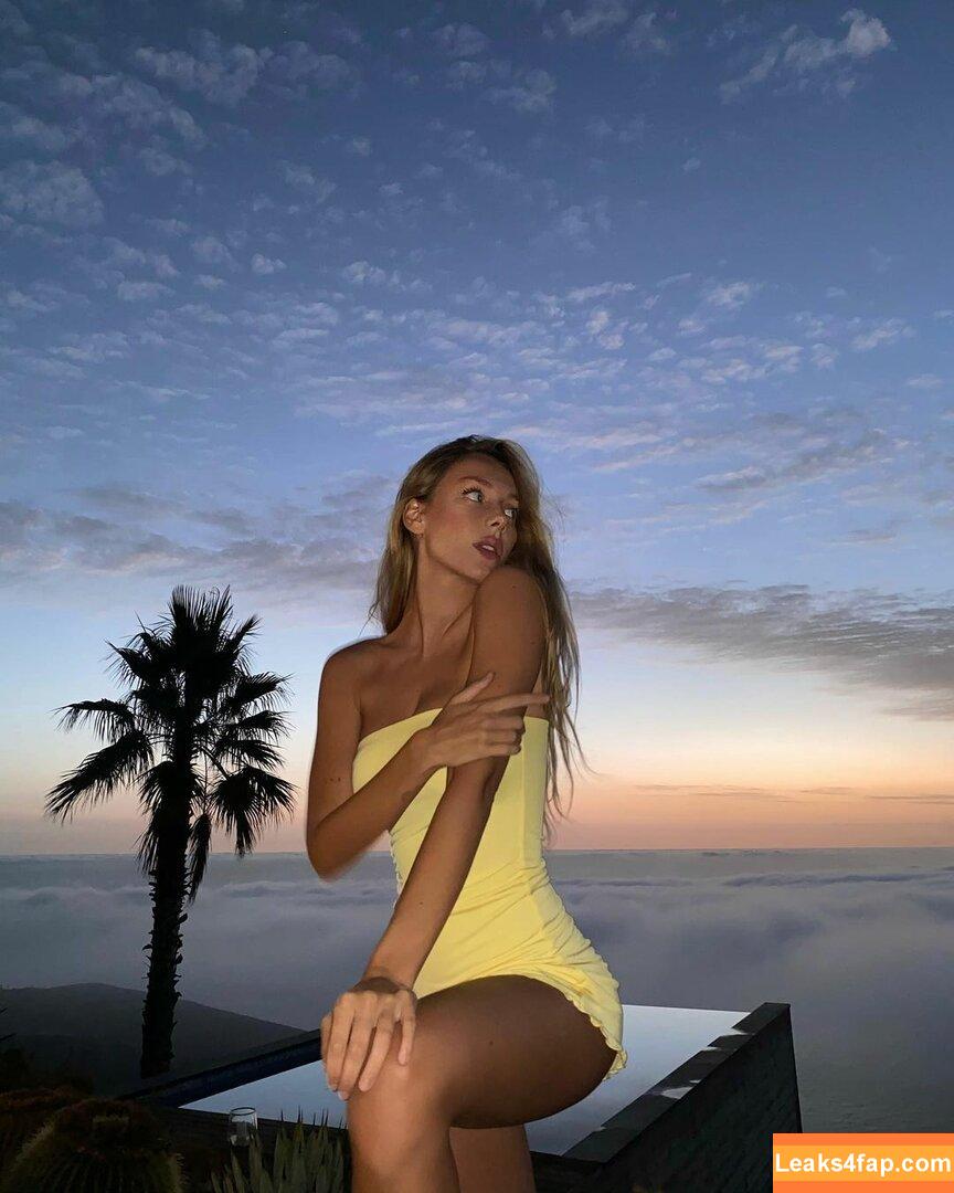 Ester Exposito / ester_exposito leaked photo photo #0076