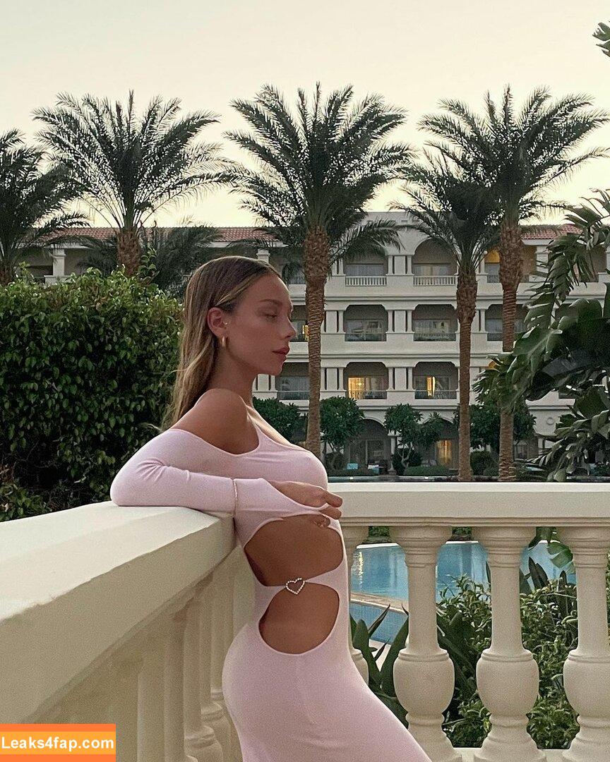 Ester Exposito / ester_exposito leaked photo photo #0091