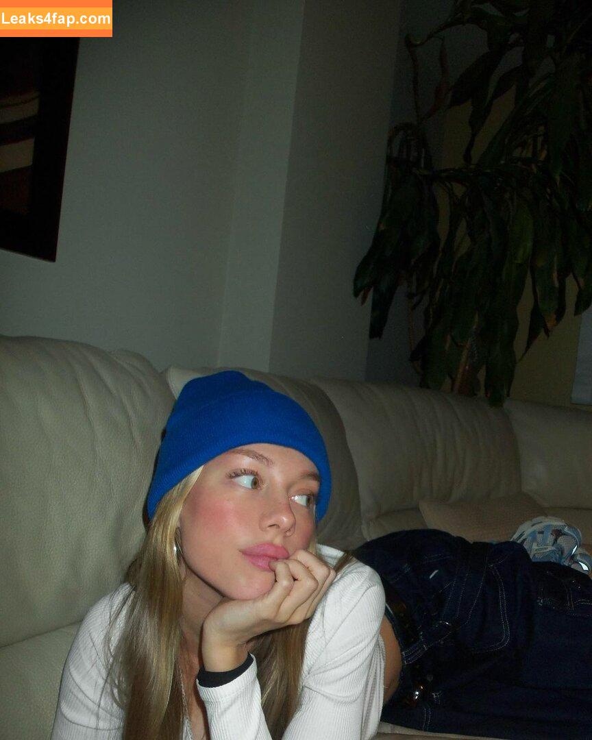 Ester Exposito / ester_exposito leaked photo photo #0094