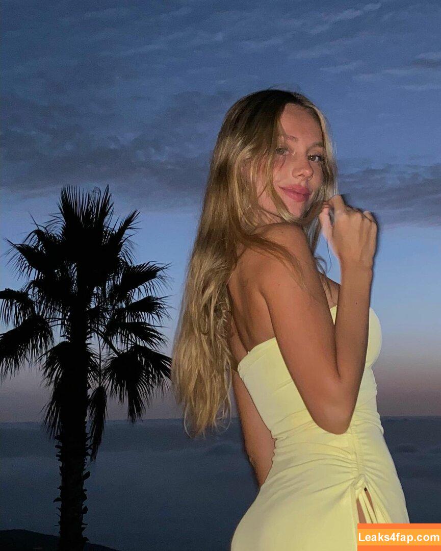 Ester Exposito / ester_exposito leaked photo photo #0132