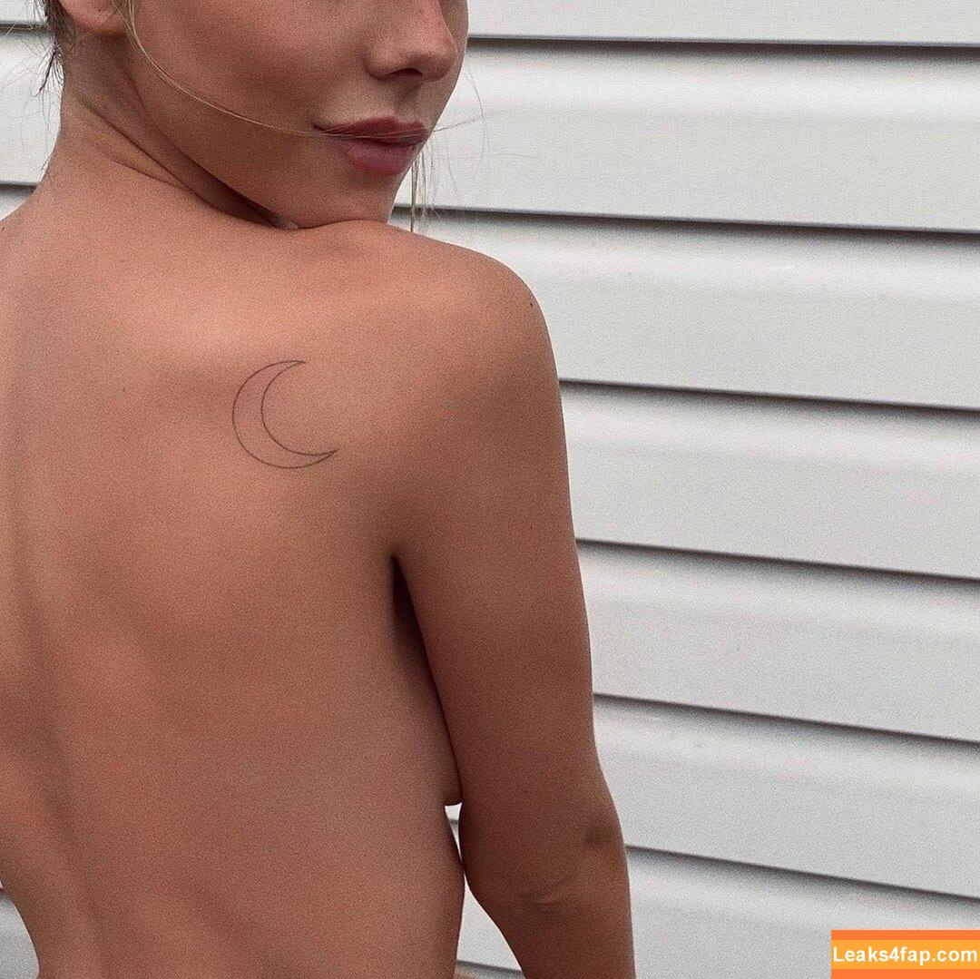 Ester Exposito / ester_exposito leaked photo photo #0153