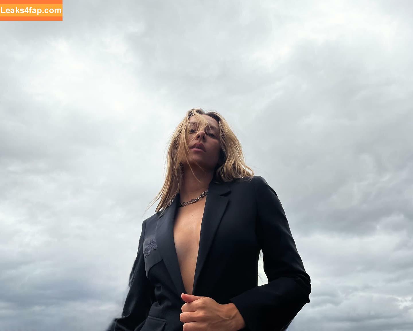 Ester Exposito / ester_exposito leaked photo photo #0382
