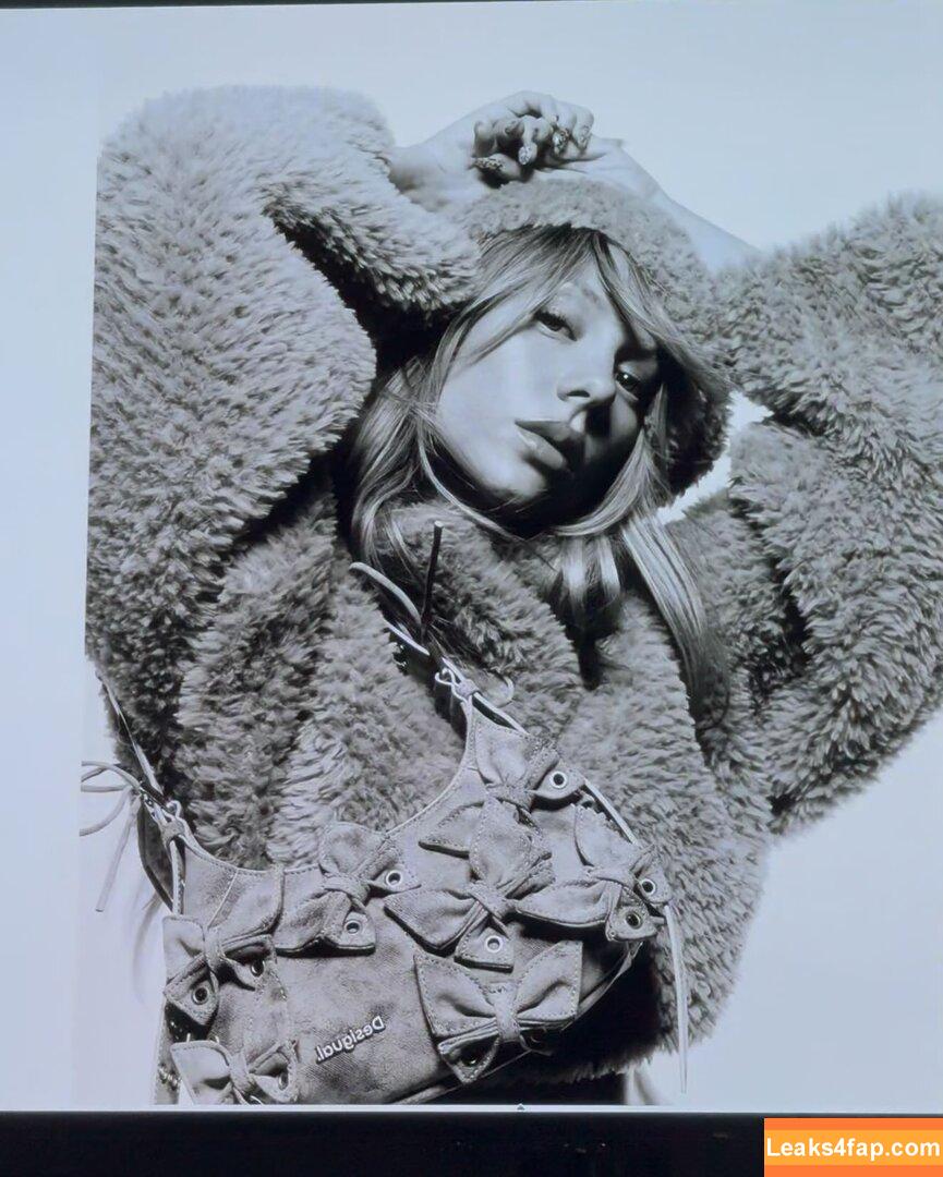 Ester Exposito / ester_exposito leaked photo photo #0434