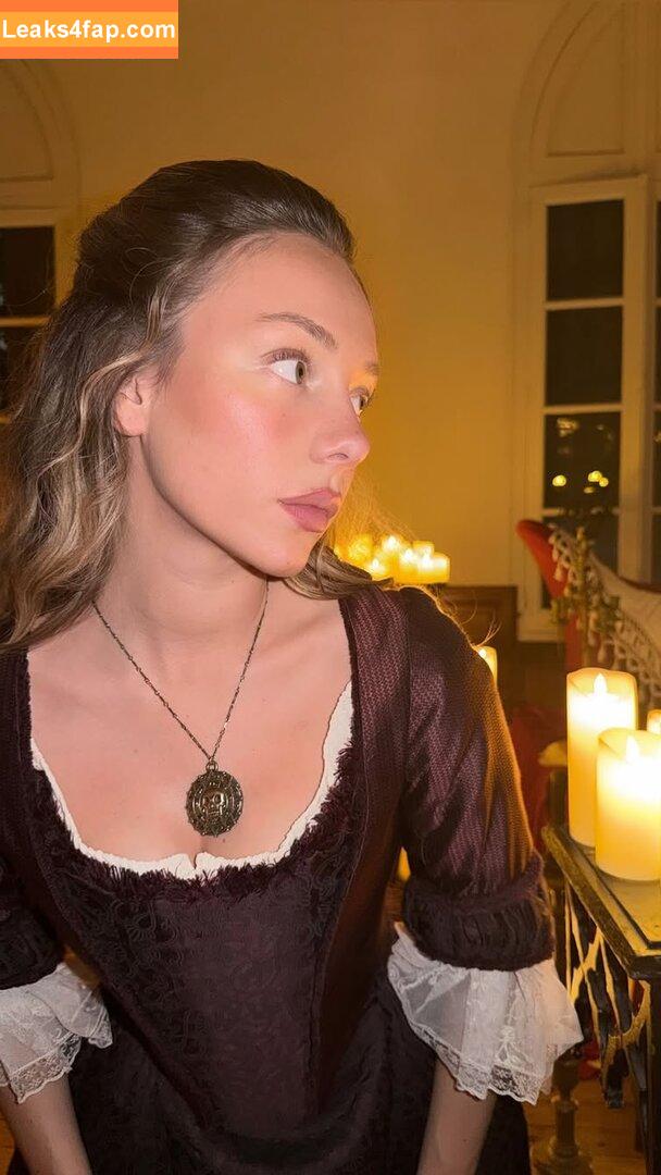 Ester Exposito / ester_exposito leaked photo photo #0435