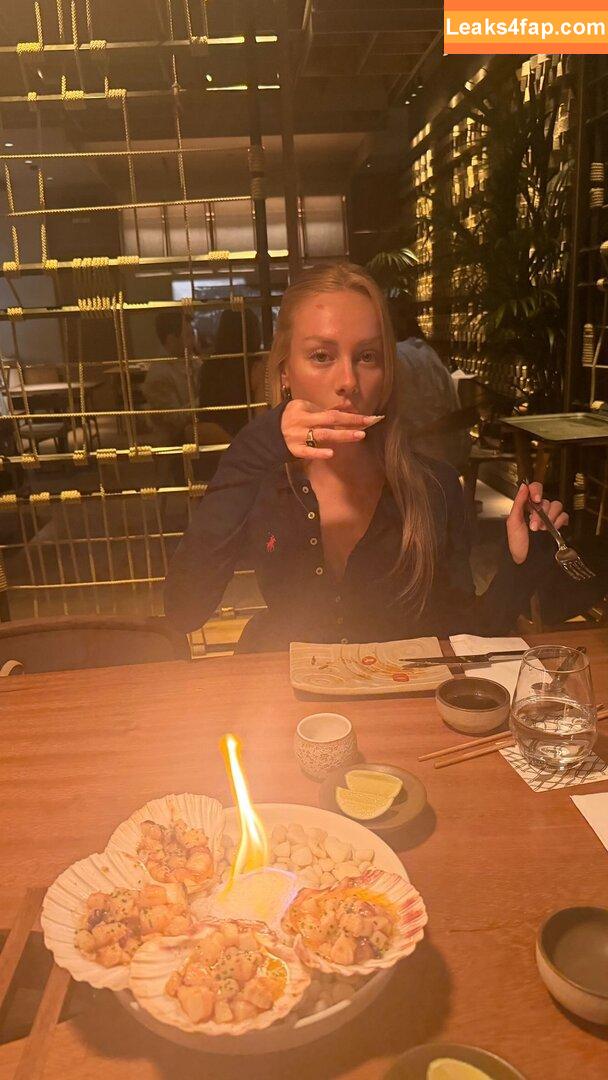 Ester Exposito free leaks