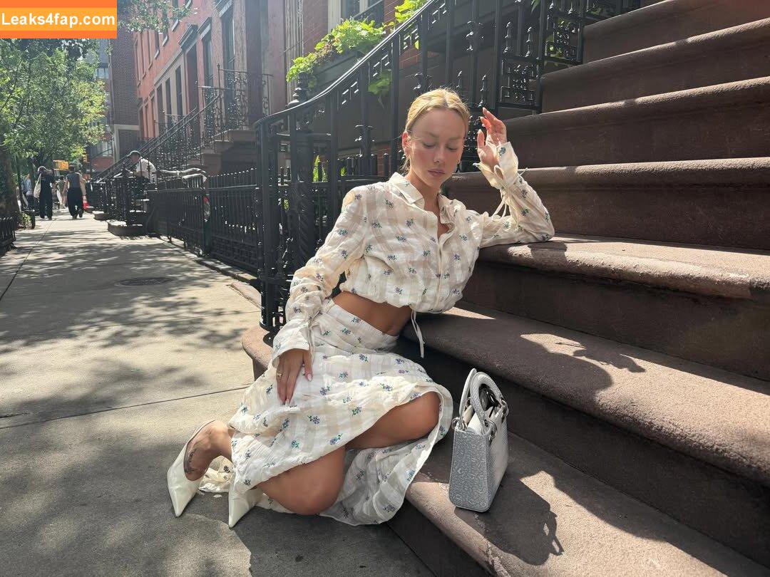 Ester Exposito / ester_exposito leaked photo photo #0475