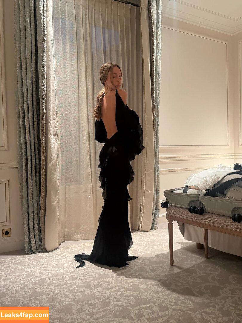 Ester Exposito / ester_exposito / https: / iesterexposito leaked photo photo #0529