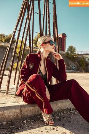 Ester Exposito photo #0031