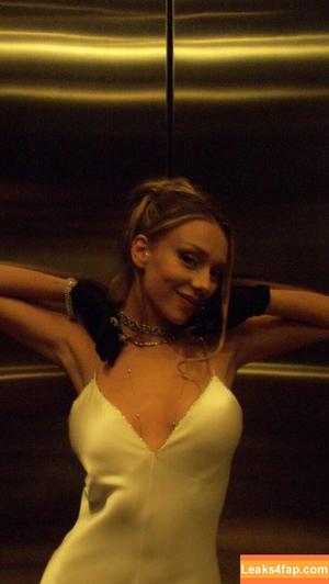 Ester Exposito photo #0045