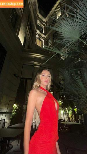 Ester Exposito photo #0046