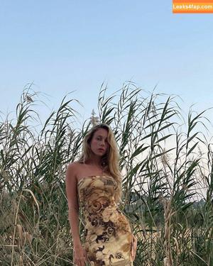 Ester Exposito photo #0074