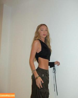 Ester Exposito photo #0086