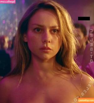 Ester Exposito photo #0452