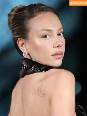 Ester Exposito photo #0465