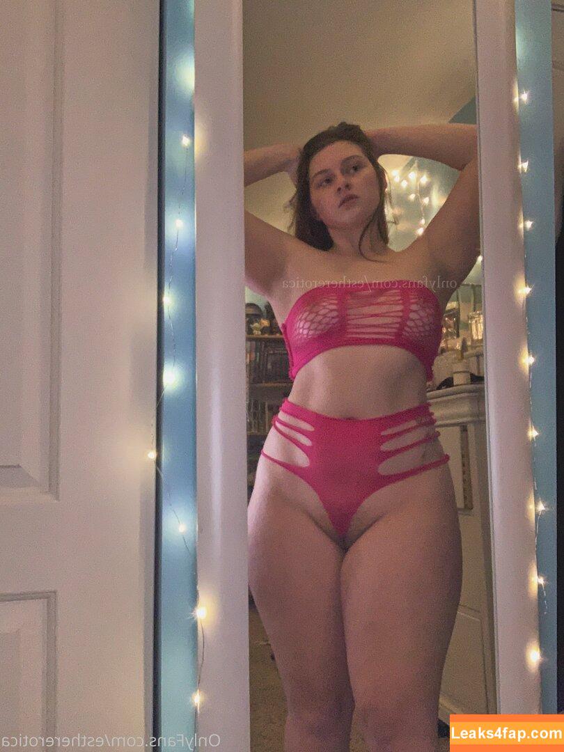 esthererotica / _estherarias leaked photo photo #0028