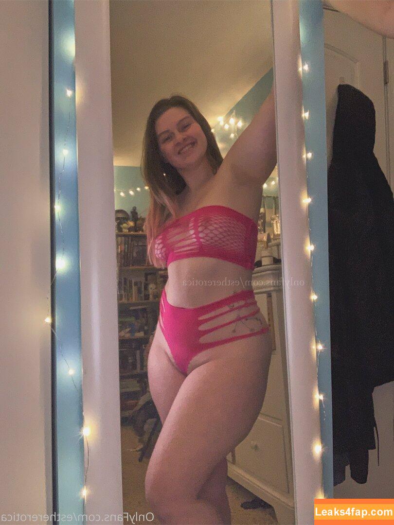 esthererotica / _estherarias leaked photo photo #0035