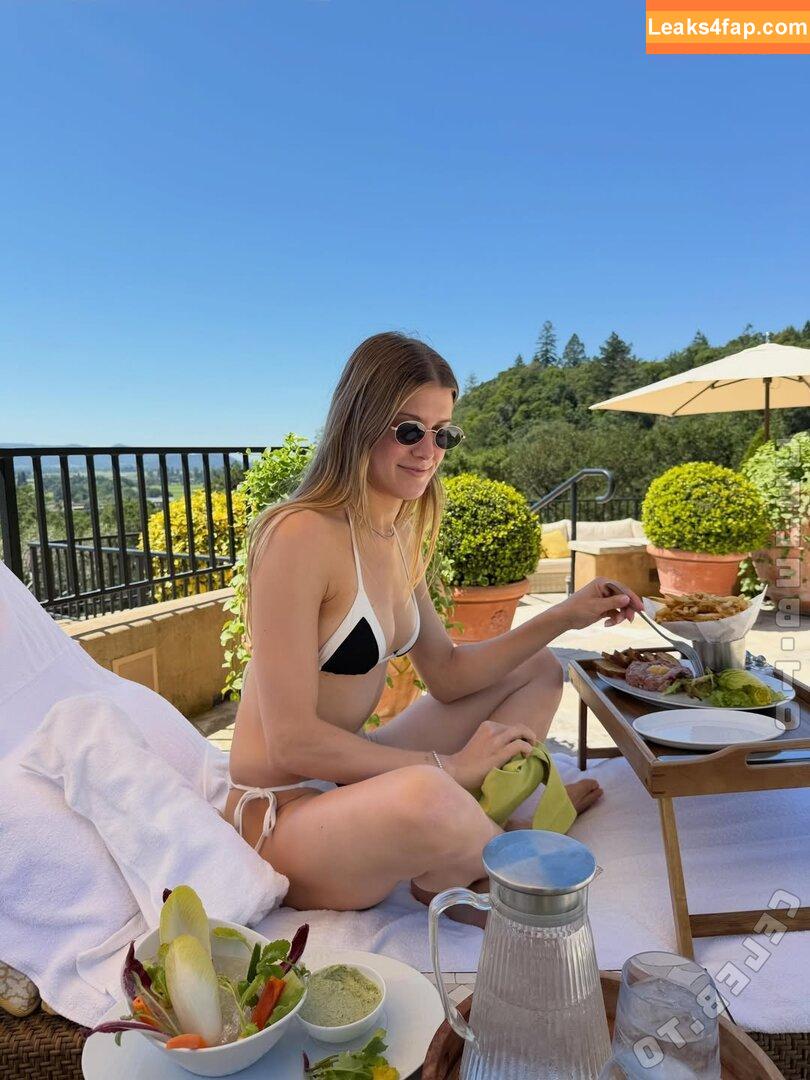 Eugenie Bouchard / Genie / geniebouchard leaked photo photo #0510