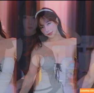 Eunyoung photo #0050
