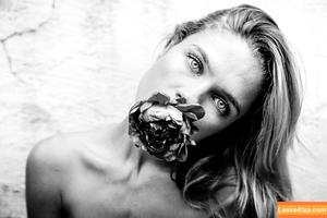 Eva Biechy photo #0042