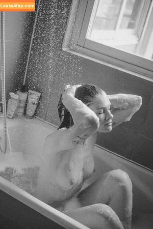 Eva Biechy photo #0064