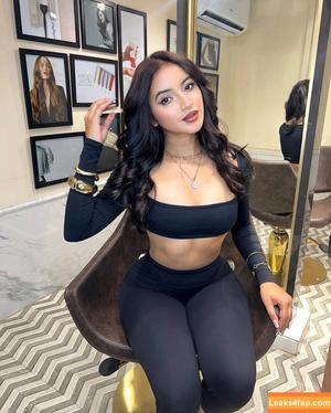 Eva Giri photo #0005