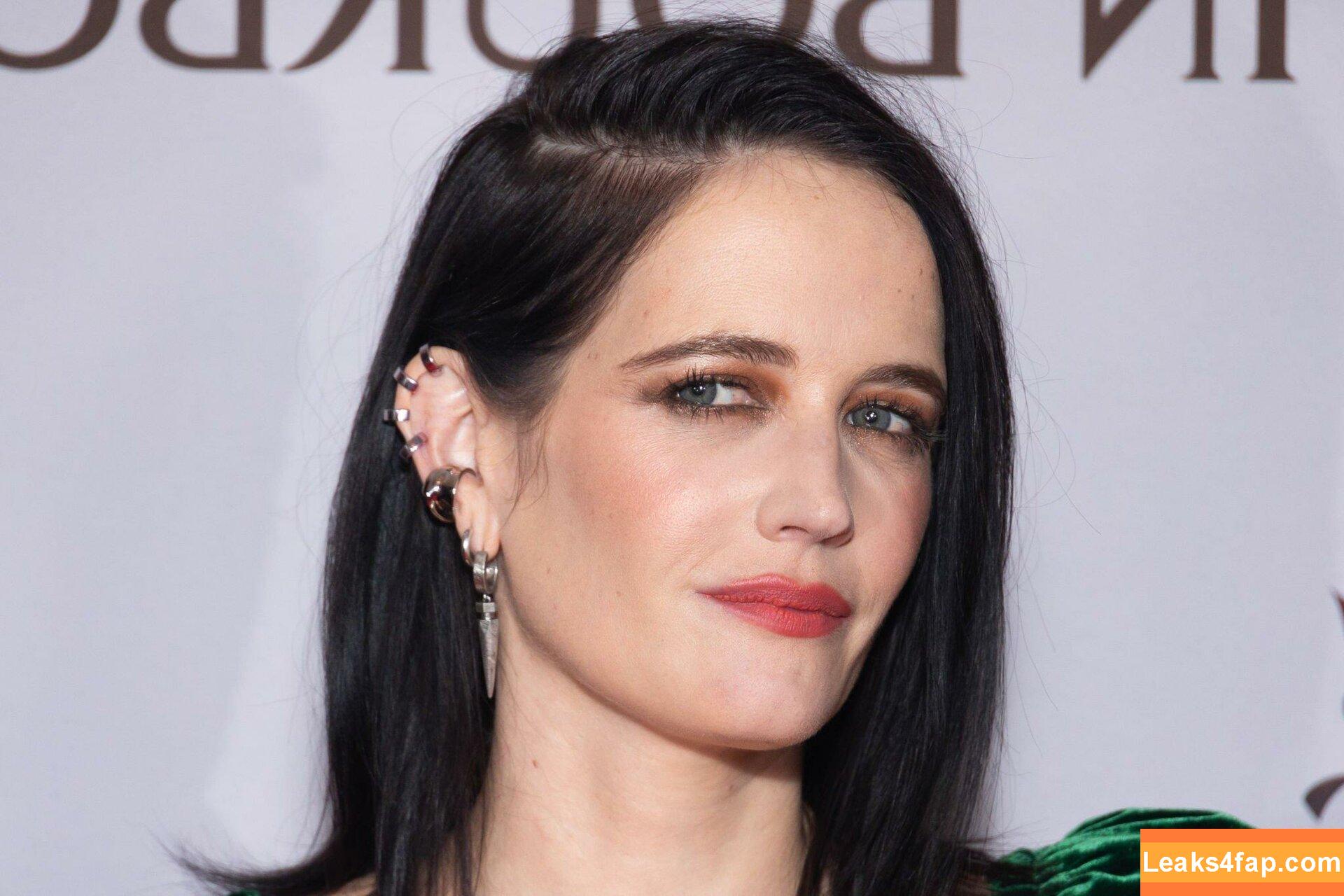 Eva Green / EvaGreenWeb leaked photo photo #0123