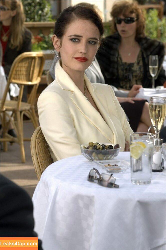 Eva Green / EvaGreenWeb / eva_green / evagreenn4 leaked photo photo #0759