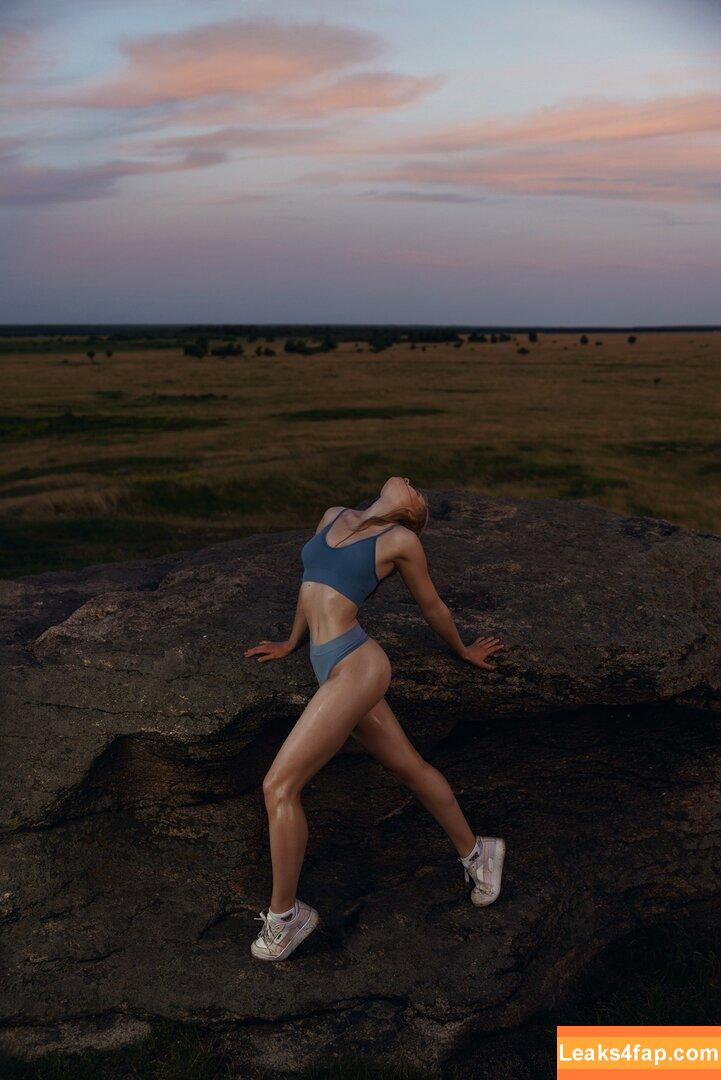 Eva Lee Model / eva.lee_official слитое фото фото #0075