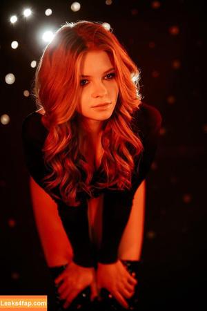 Eva Lee Model photo #0137