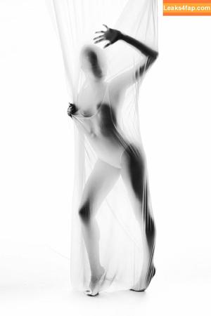 Eva Lee Model photo #0153