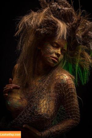 Eva Lee Model photo #0159