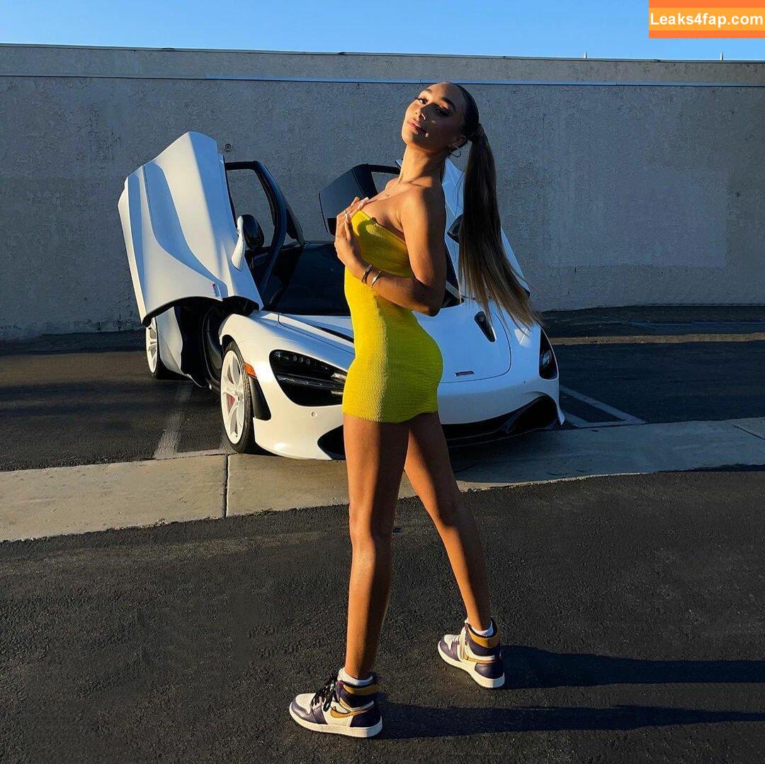 Eva Marisol Gutowski / mylifeaseva leaked photo photo #0025