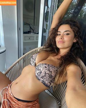 Eva Padlock photo #0667