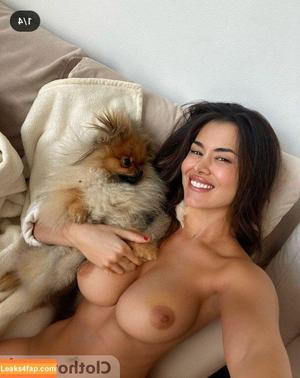 Eva Padlock photo #0686