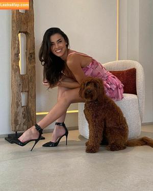Eva Padlock photo #1127