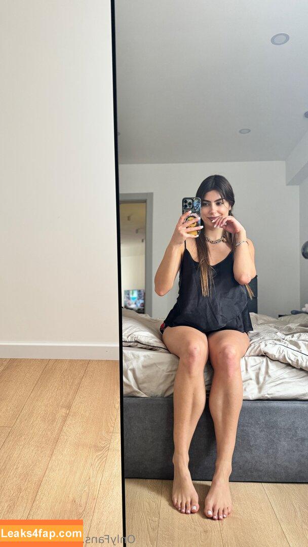 eva.s / evasaccount leaked photo photo #0015