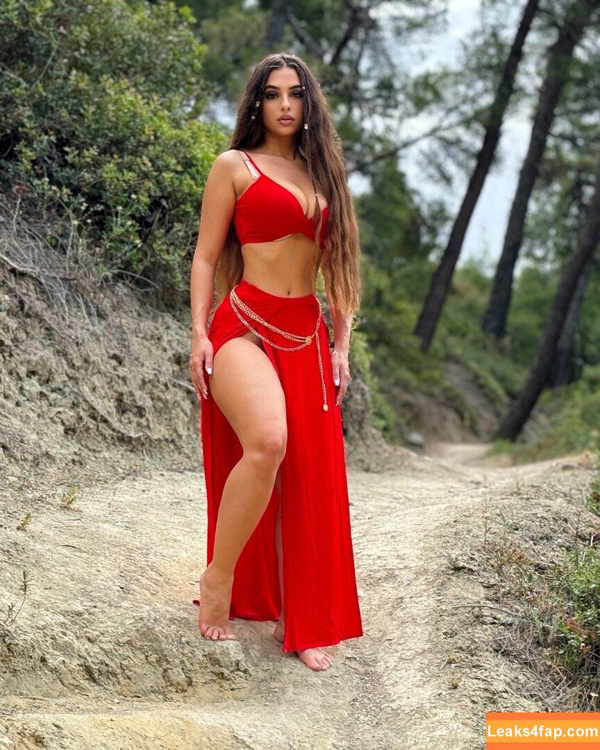 Eva Savagiou / ___evasavagiou / evasavagiou слитое фото фото #0182