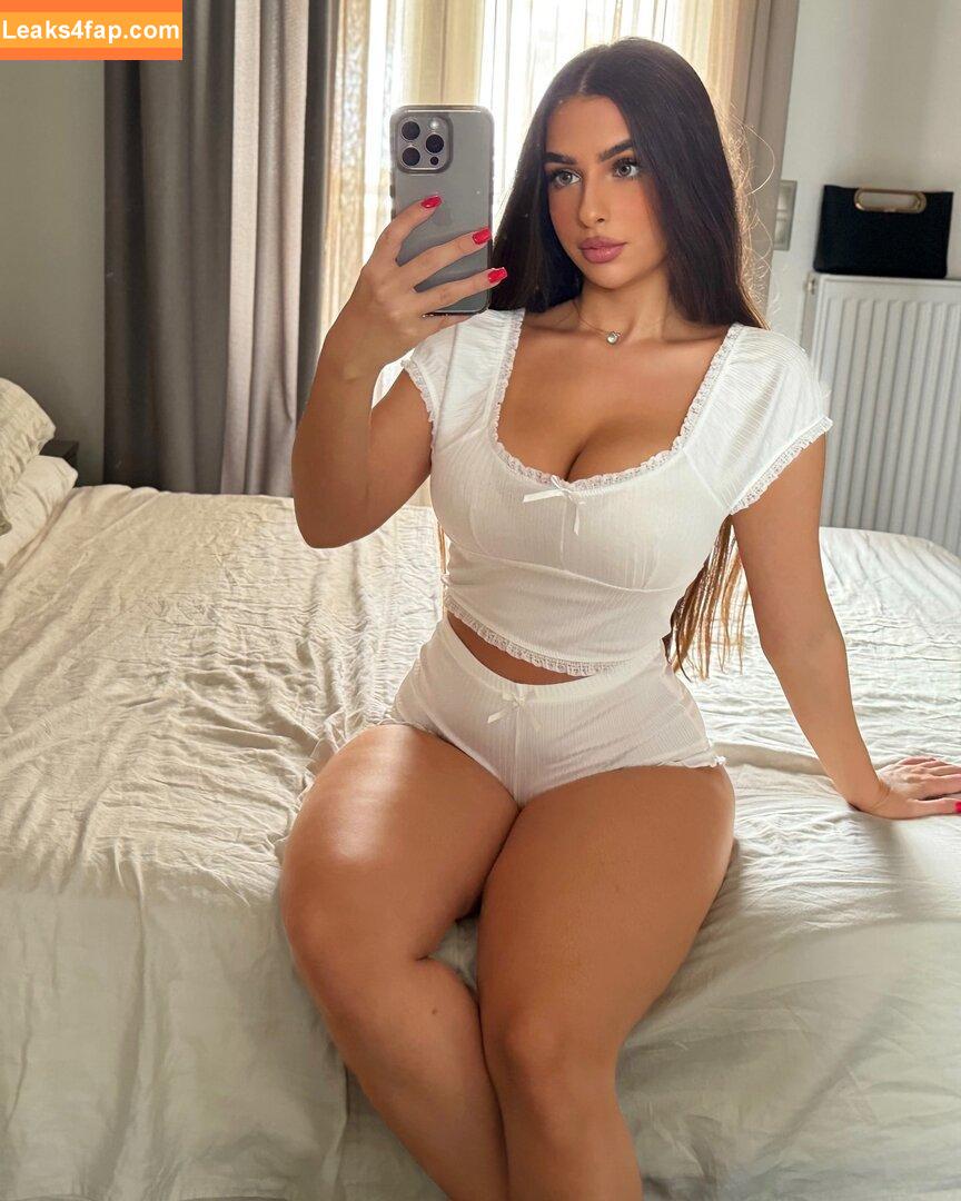 Eva Savagiou / ___evasavagiou / evasavagiou слитое фото фото #0268