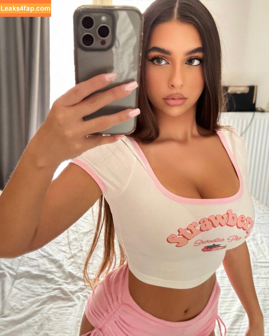 Eva Savagiou / ___evasavagiou / evasavagiou слитое фото фото #0317