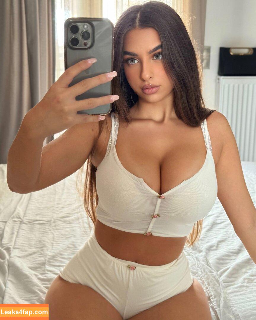 Eva Savagiou / ___evasavagiou / evasavagiou слитое фото фото #0318