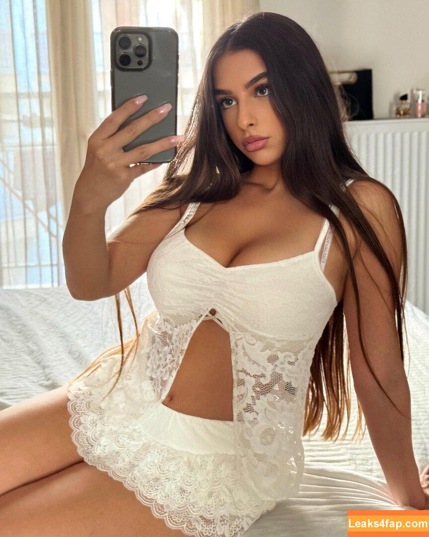 Eva Savagiou / ___evasavagiou / evasavagiou слитое фото фото #0348